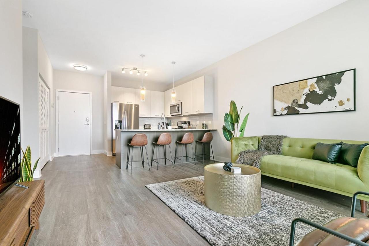 Bright & Comfortable Oakbrook 2Br Apt Free Parking - Ob 1 Leilighet Oakbrook Terrace Eksteriør bilde